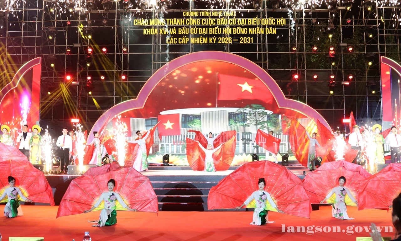 Chương trình nghệ thuật chào mừng thành công cuộc bầu cử đại biểu Quốc hội và đại biểu HĐND các cấp