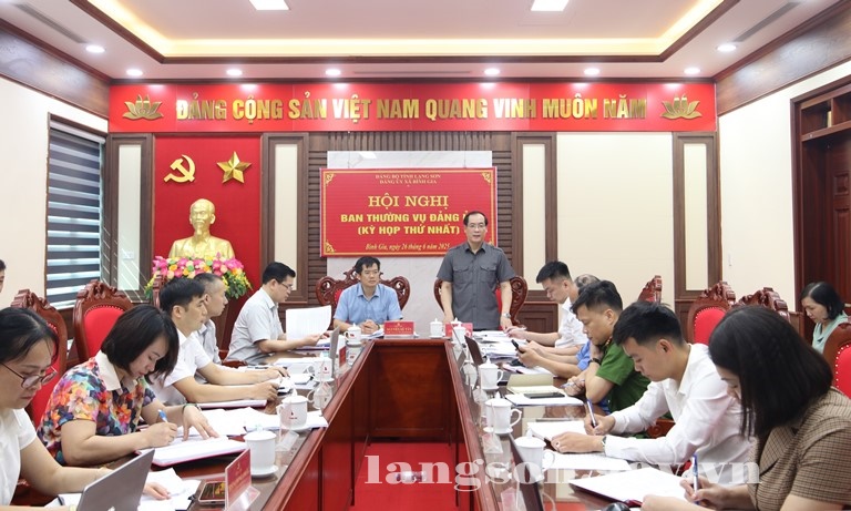 Đồng chí Dương Xuân Huyên, Phó Chủ tịch Thường trực UBND tỉnh, Tổ trưởng Tổ công tác số 4 kiểm tra vận hành thử nghiệm hoạt động mô hình chính quyền địa phương 2 cấp tại huyện Bình Gia