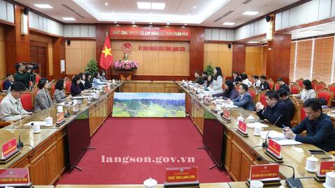 Lãnh đạo UBND tỉnh tiếp và làm việc với Đoàn công tác của Cục Thống kê