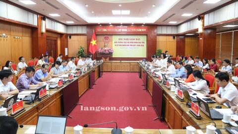 Giao ban giữa Thường trực HĐND tỉnh và UBND tỉnh Quý I/2026