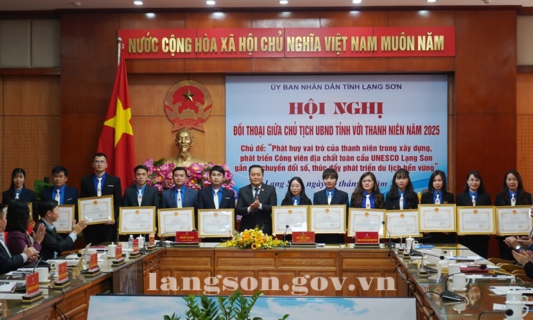 Hội nghị đối thoại giữa Chủ tịch UBND tỉnh với thanh niên tỉnh Lạng Sơn năm 2025