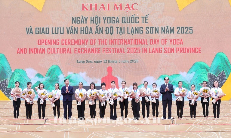 Khai mạc ngày hội Yoga quốc tế và giao lưu văn hóa Ấn Độ năm 2025