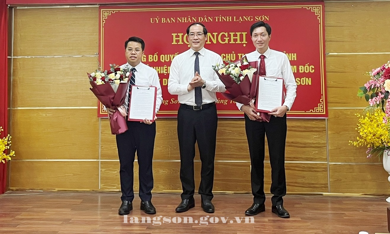 Công bố Quyết định của Chủ tịch UBND tỉnh bổ nhiệm Giám đốc và Phó Giám đốc Ban Quản lý Dự án đầu tư xây dựng tỉnh
