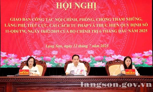 Giao ban công tác nội chính, phòng, chống tham nhũng, lãng phí, tiêu cực, cải cách tư pháp