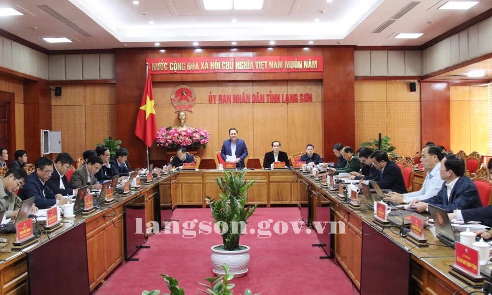 Họp Ủy ban nhân dân tỉnh thường kỳ tháng 3 năm 2025 (phiên thứ ba)