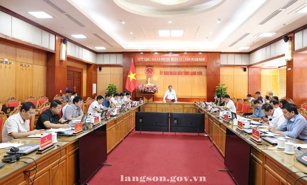 Họp Tổ công tác của Chủ tịch UBND tỉnh về chỉ đạo thực hiện mục tiêu tăng trưởng kinh tế năm 2026