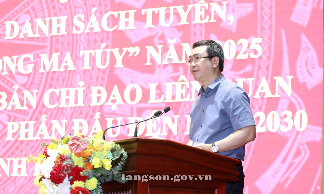 Công bố Quyết định xác định tuyến, địa bàn trọng điểm, địa bàn "không ma túy" năm 2025 và quán triệt, triển khai các văn bản chỉ đạo liên quan đến công tác phòng, chống ma tuý