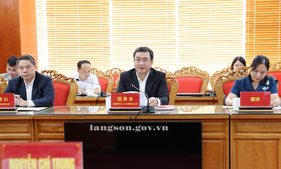 Đồng chí Nguyễn Cảnh Toàn, Phó Bí thư Tỉnh ủy, Chủ tịch UBND tỉnh tiếp và làm việc với Đoàn công tác của Tập đoàn Gia Định và Đoàn doanh nghiệp Trung Quốc